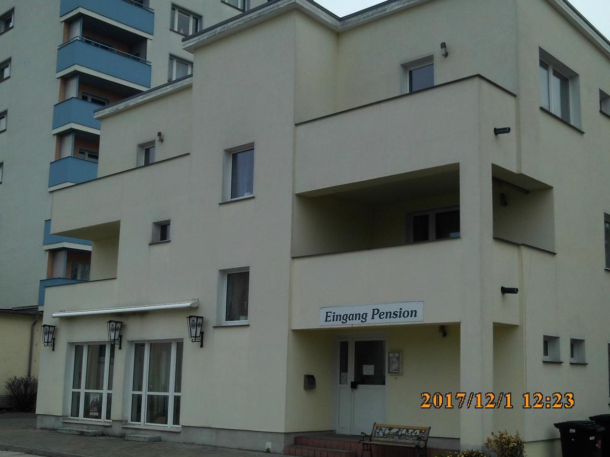 Pension Balkan Eisenhüttenstadt Kültér fotó