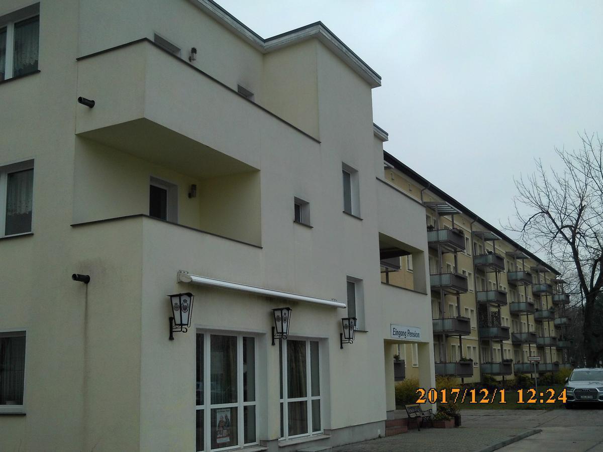 Pension Balkan Eisenhüttenstadt Kültér fotó